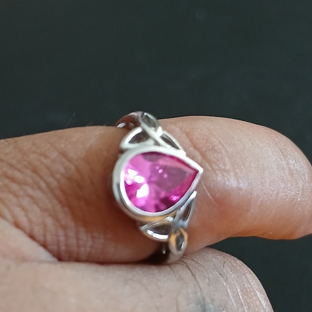 Elegant Size 5.5 Silver Ring with Pink Gemstone